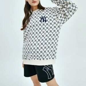 MLB New York Yankees Vintage Logo Printing Long-Sleeve Unisex White